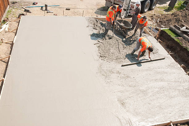 Best Concrete Walkway Installation  in Medina, WA